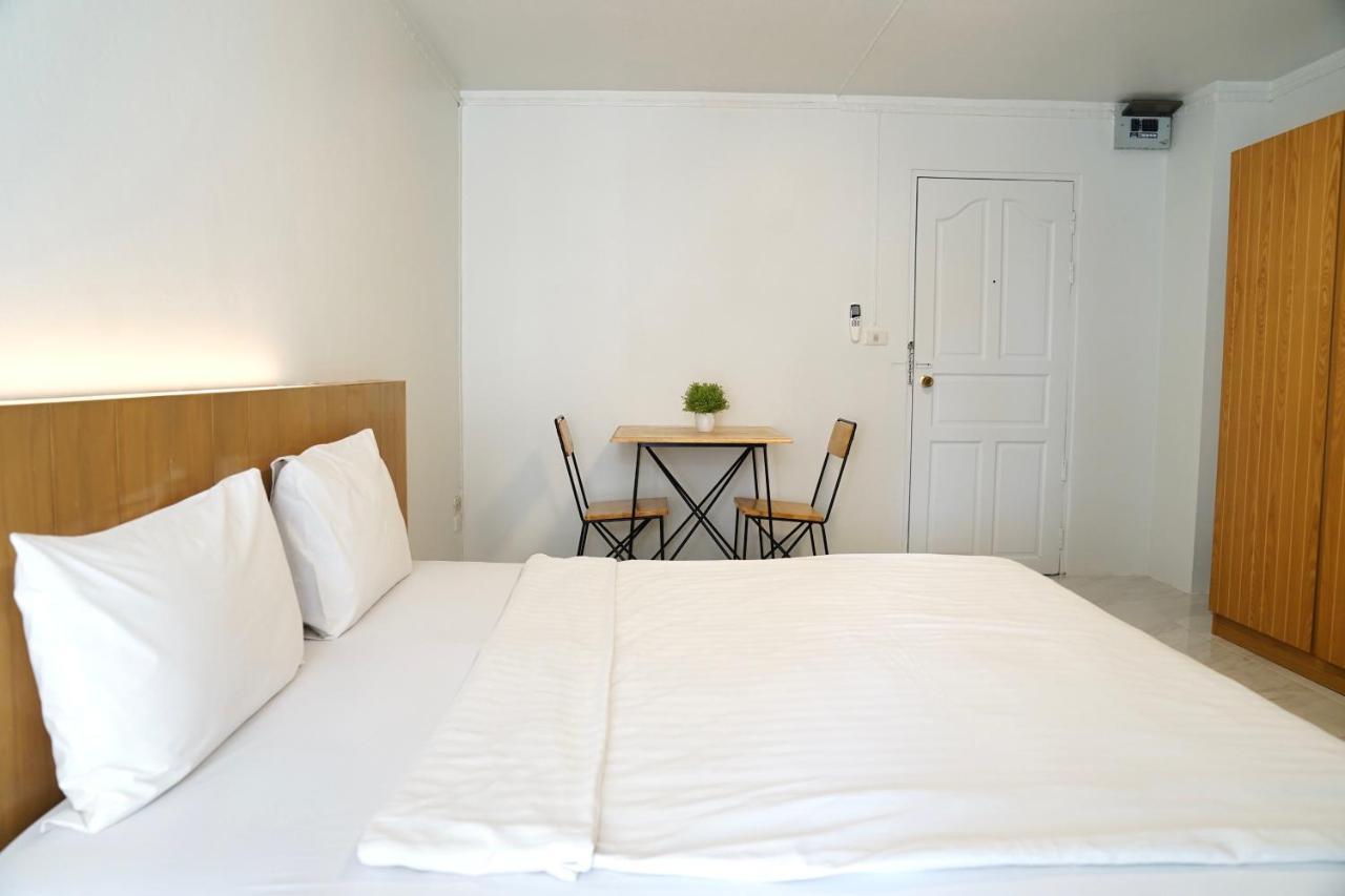 Inn View Place &